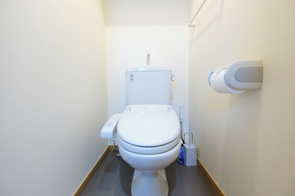 B-1 (3名収容) 禁煙 客室12 | アルバセレッソ