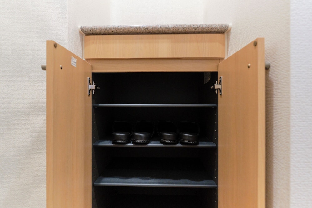 C-1 (2名収容) 禁煙 客室11 | アルバセレッソ