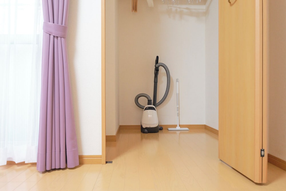 C-1 (2名収容) 禁煙 客室2 | アルバセレッソ