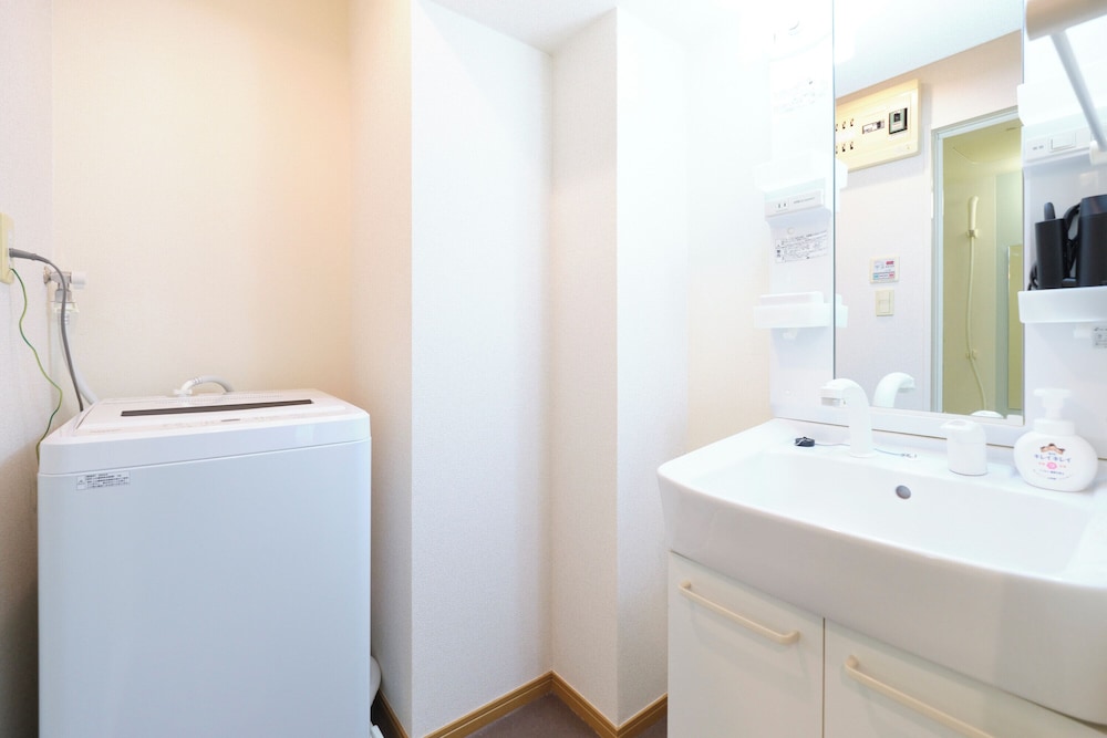 B-1 (3名収容) 禁煙 バスルーム3 | アルバセレッソ