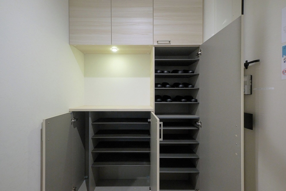 103(6p) 客室5 | ゼットランド江ノ島 by Tranova