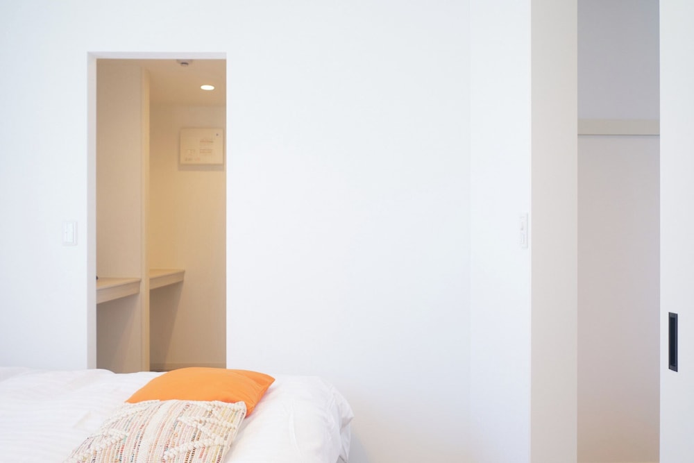 102(4p) 客室7 | ゼットランド江ノ島 by Tranova