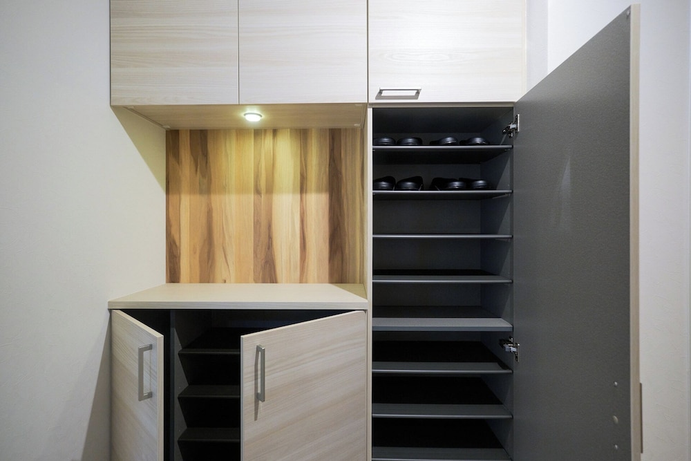 102(4p) 客室9 | ゼットランド江ノ島 by Tranova