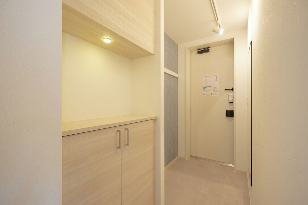 103(6p) 客室10 | ゼットランド江ノ島 by Tranova