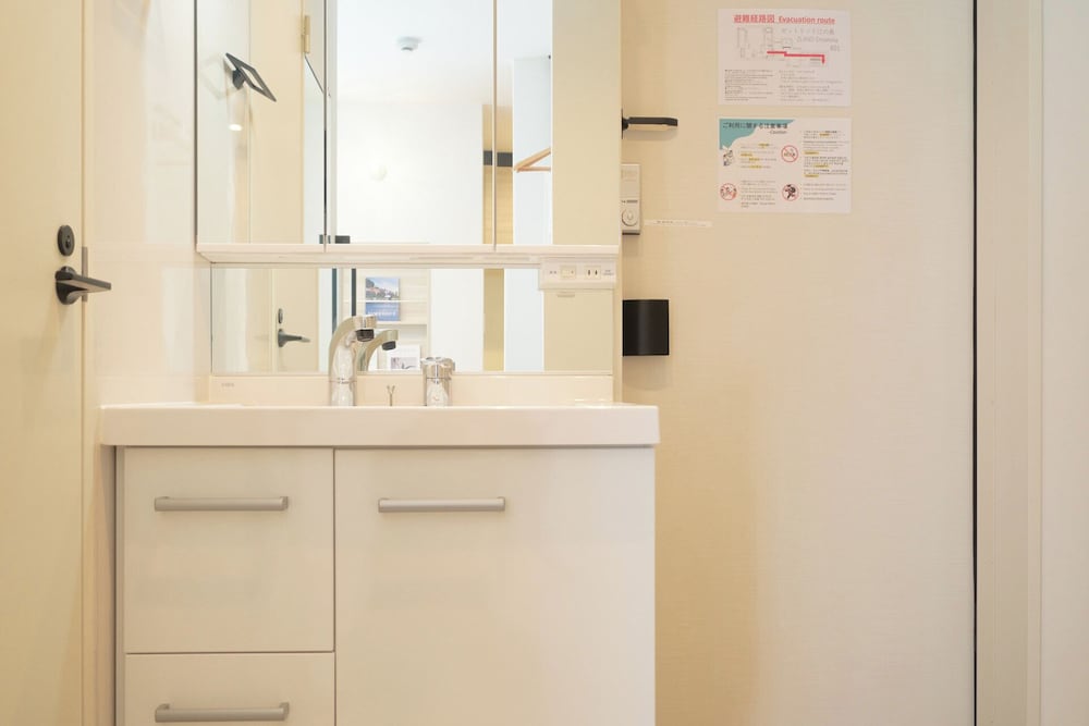 201(2p) バスルーム1 | ゼットランド江ノ島 by Tranova