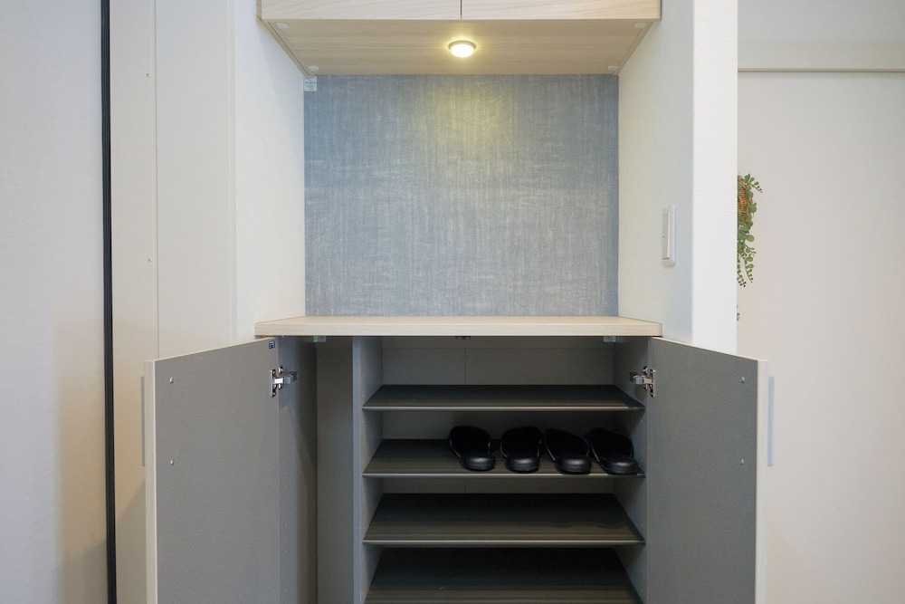 201(2p) 客室5 | ゼットランド江ノ島 by Tranova