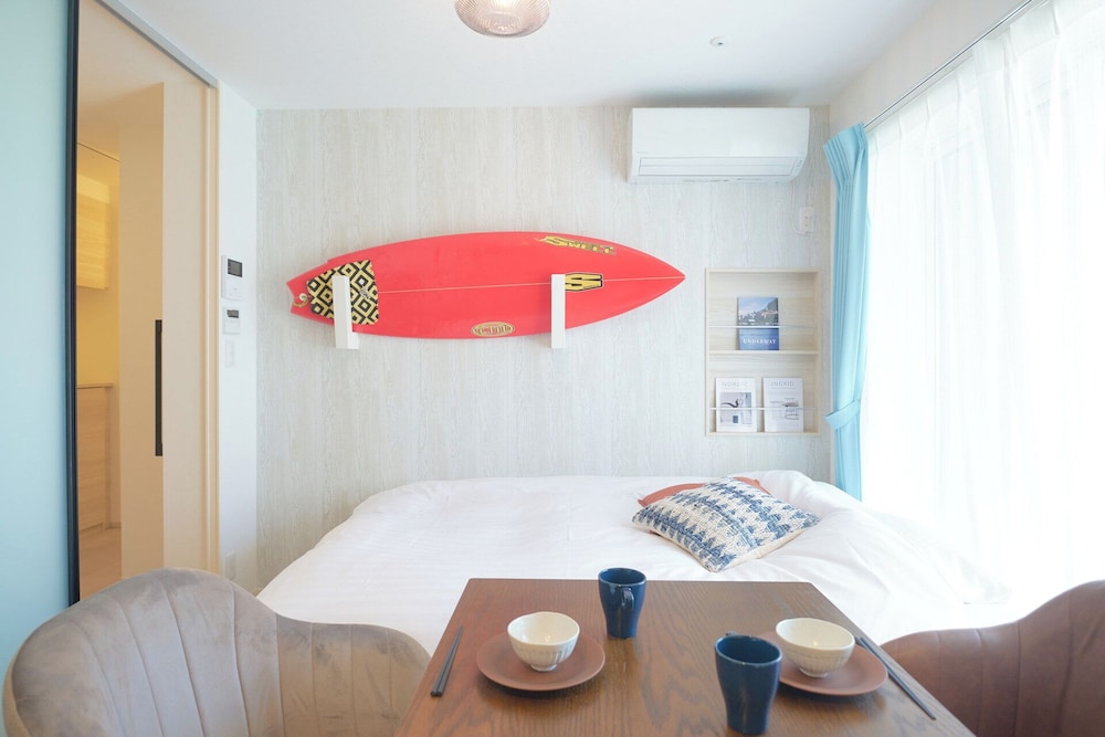 302(2p) 客室1 | ゼットランド江ノ島 by Tranova