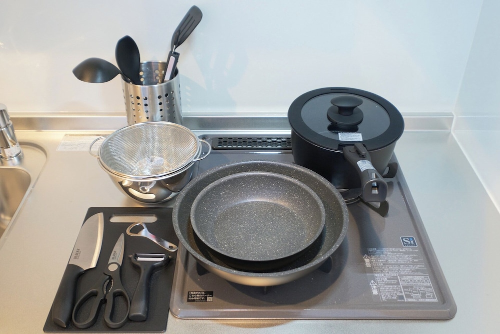 302(2p) 専用キッチン3 | ゼットランド江ノ島 by Tranova