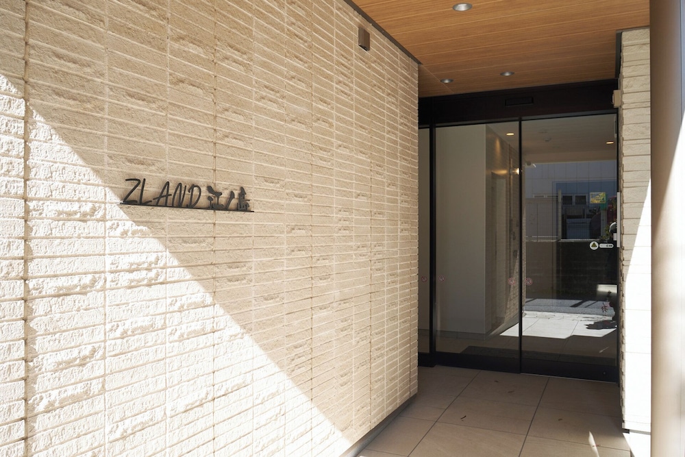 内装1 | ゼットランド江ノ島 by Tranova