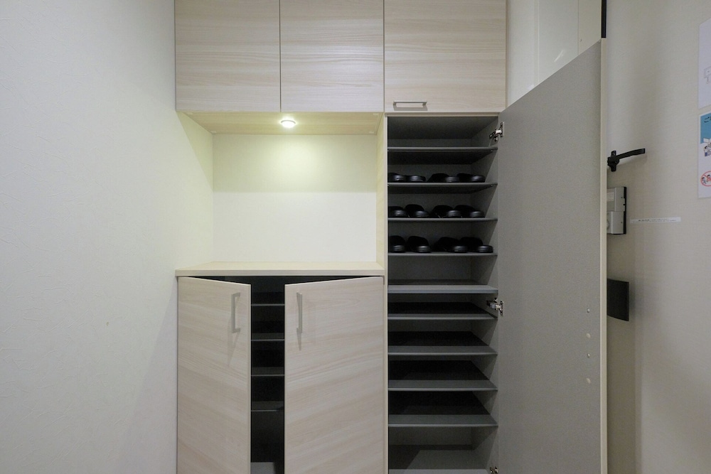 103(6p) 客室3 | ゼットランド江ノ島 by Tranova