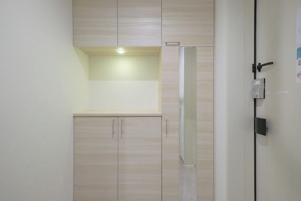 103(6p) 客室2 | ゼットランド江ノ島 by Tranova