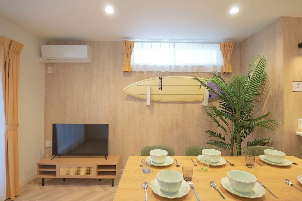 103(6p) リビング エリア1 | ゼットランド江ノ島 by Tranova