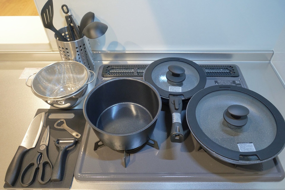 103(6p) 専用キッチン6 | ゼットランド江ノ島 by Tranova