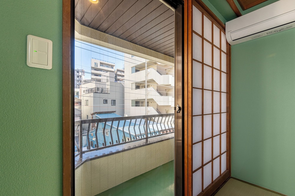 コンフォート アパートメント バルコニー (301) 客室3 | Asakusa Temple 4min Skytree 10min Japanese Cozy House