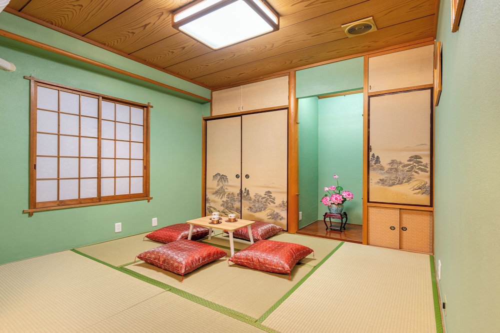 コンフォート アパートメント バルコニー (201) 客室20 | Asakusa Temple 4min Skytree 10min Japanese Cozy House 201 301