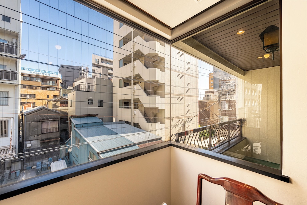 コンフォート アパートメント バルコニー (301) 客室25 | Asakusa Temple 4min Skytree 10min Japanese Cozy House