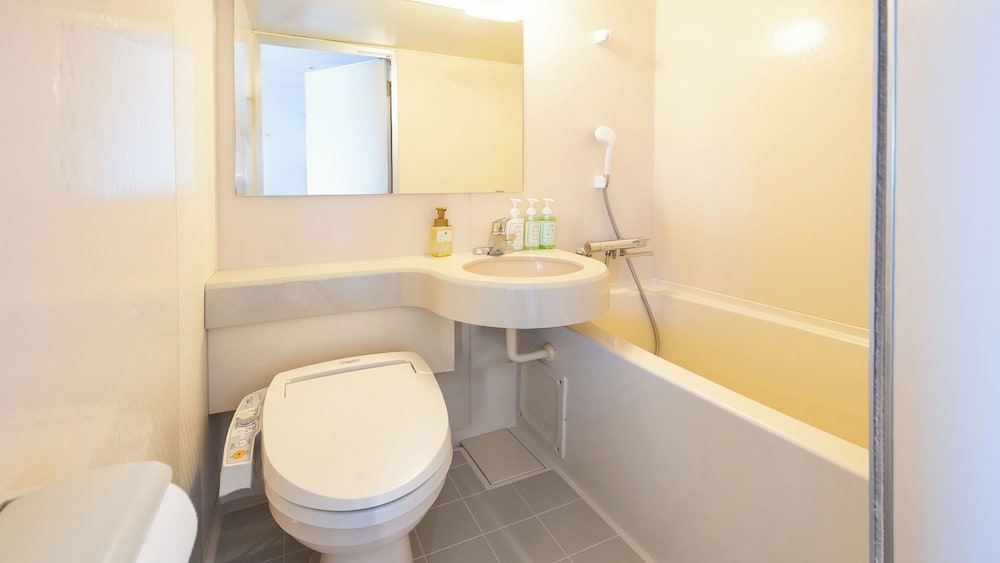 スタンダード ダブルルーム 禁煙 バスルーム0 | クインテッサホテル広島銀山町