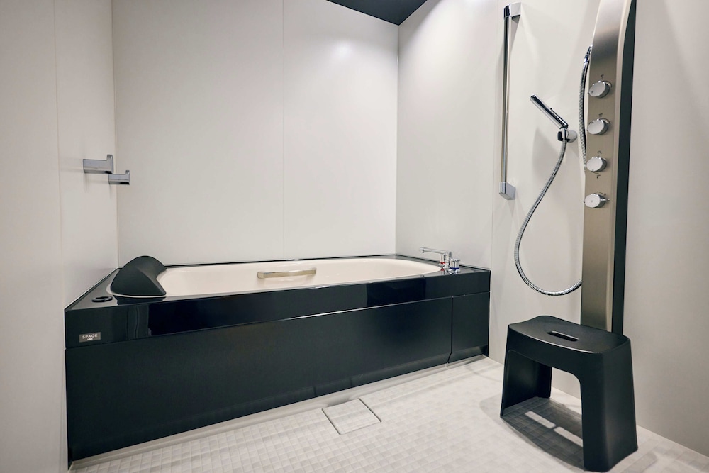 プレミアム 4 人部屋 禁煙 (Suite) バスルーム2 | Hotel Vintage目黒不動前