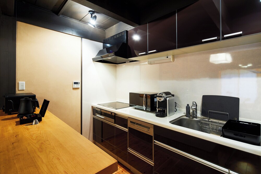 ルーム 禁煙 冷蔵庫 専用キッチン1 | 美盧・四条河原町邸