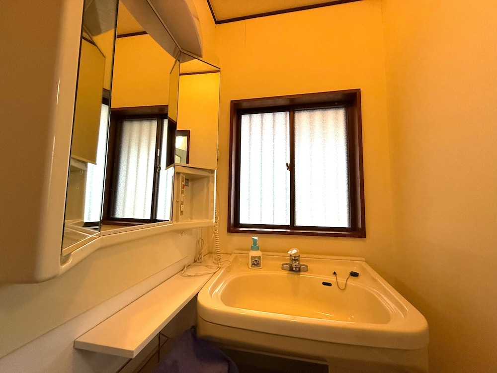 クラシック ヴィラ コートヤードビュー 赤薙 禁煙 バスルーム1 | 楓リゾート 鬼怒川温泉