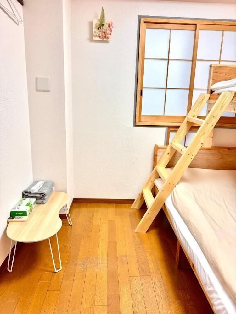 デラックス スイート シティビュー 客室2 | ホテル向日葵