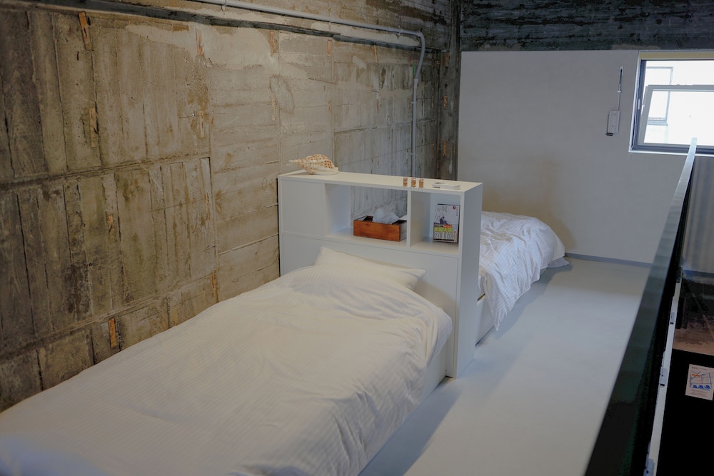 4 人部屋 禁煙 客室1 | Re:PORT HOTEL