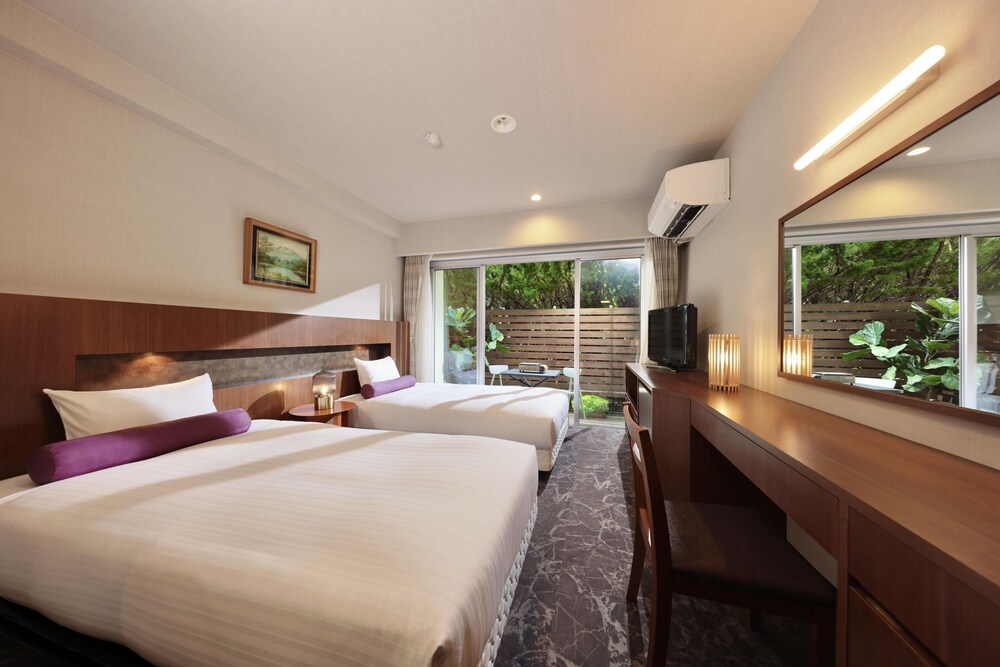 ベーシック ツインルーム | クリスタル旅館 白浜 灯りや