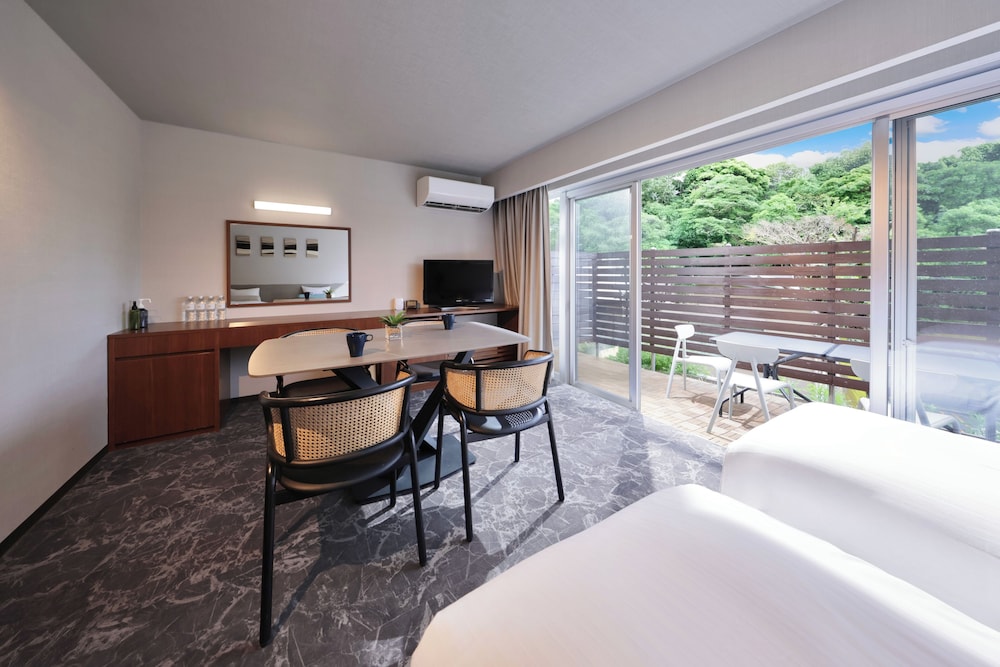 4 人部屋 客室1 | クリスタル旅館 白浜 灯りや