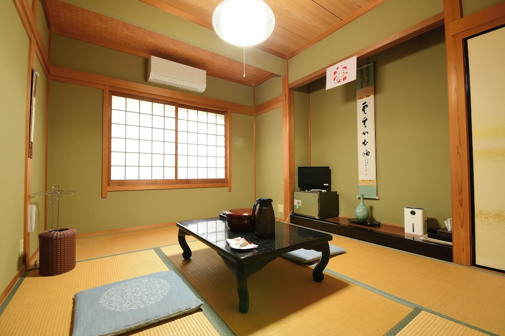 エコノミールーム | 高野山 宿坊 光明院 -Koyasan Shukubo Komyoin-
