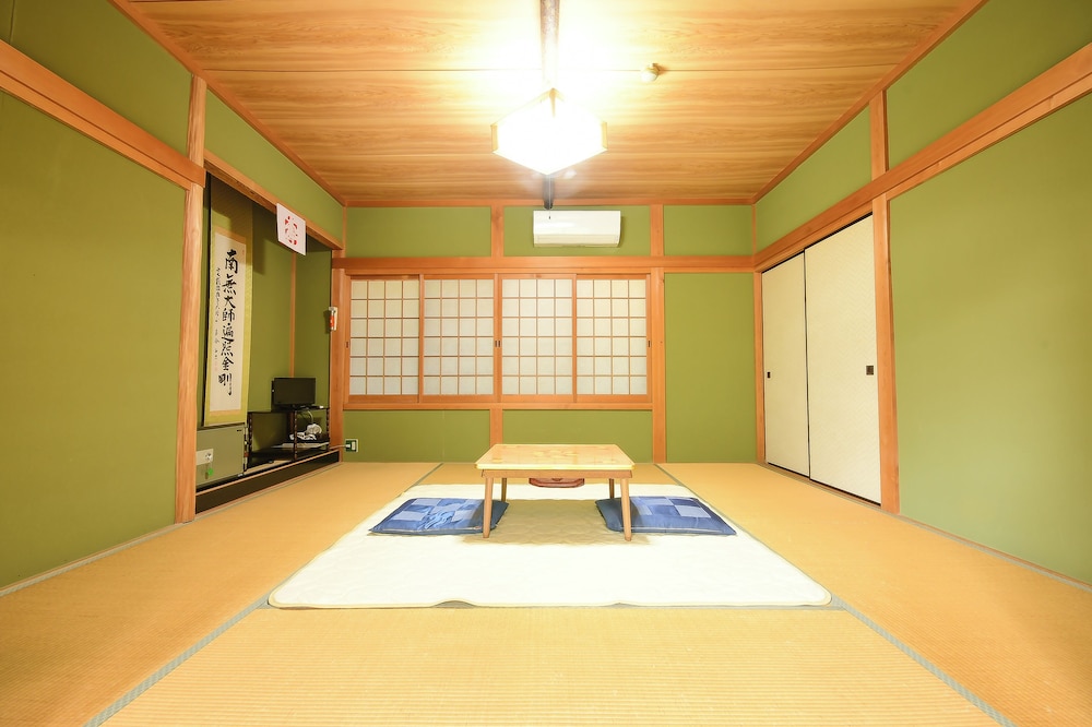 スタンダード ルーム 客室1 | 高野山 宿坊 光明院 -Koyasan Shukubo Komyoin-