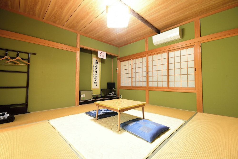 スタンダード ルーム 客室6 | 高野山 宿坊 光明院 -Koyasan Shukubo Komyoin-