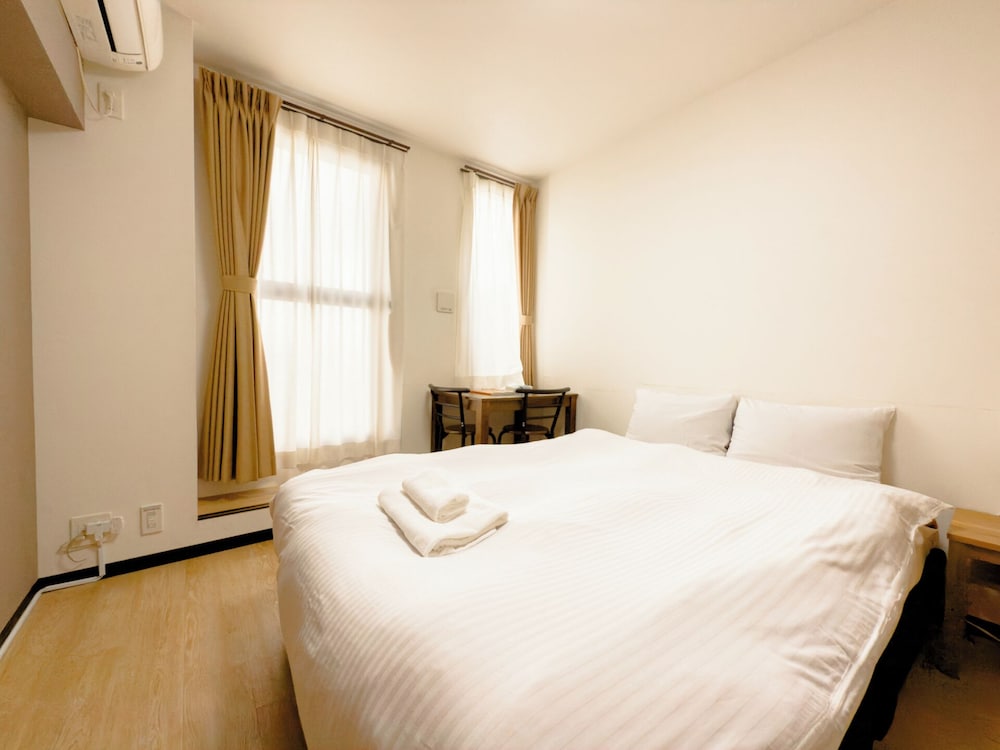 クラシック ダブルルーム 禁煙 客室1 | ホテル・サンフェリシアン京都四条烏丸