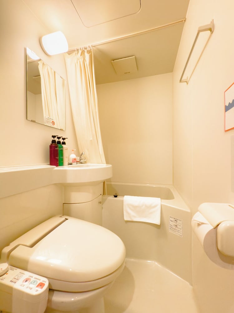 クラシック ダブルルーム 禁煙 バスルーム0 | ホテル・サンフェリシアン京都四条烏丸