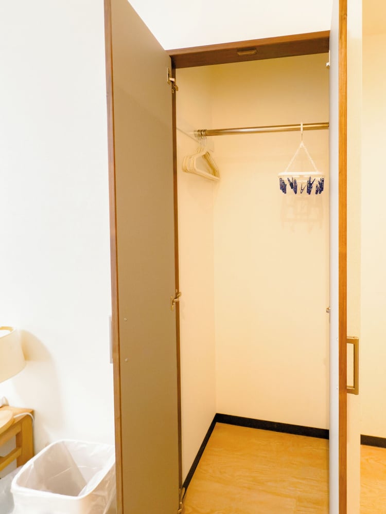 クラシック ダブルルーム 禁煙 客室内のダイニングエリア0 | ホテル・サンフェリシアン京都四条烏丸