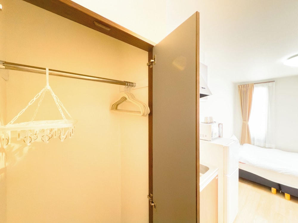 ベーシック ダブルルーム 禁煙 客室内のダイニングエリア0 | ホテル・サンフェリシアン京都四条烏丸