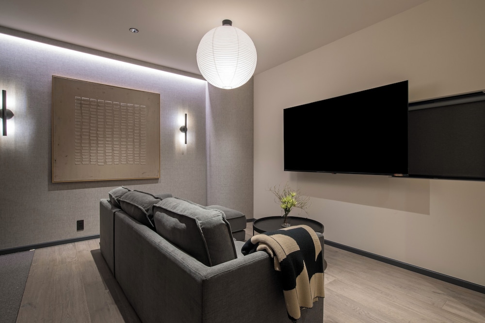 ファミリー 4 人部屋 シティビュー リビングルーム0 | HOTEL GUILD 5