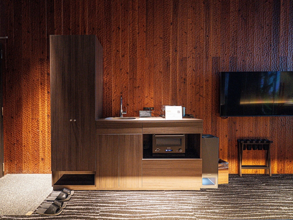 ラグジュアリー ダブルルーム 客室5 | Giraffe Tenjin 常