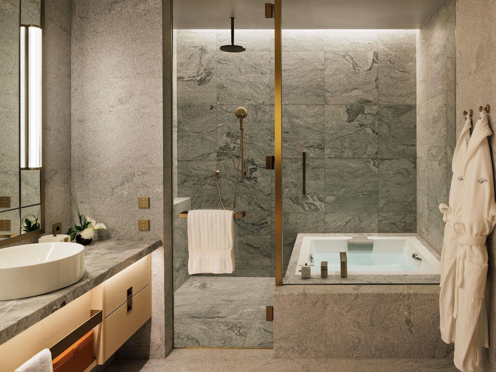 フェアモントゴールド シグネチャースイート キング、ラウンジのご利用 バスルーム0 | フェアモント東京