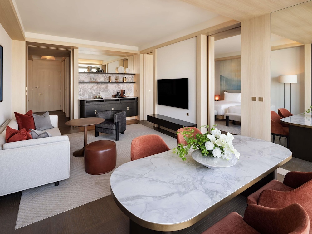 Fairmont Gold シグネチャー スイート シングルベッド 2 台 客室4 | フェアモント東京