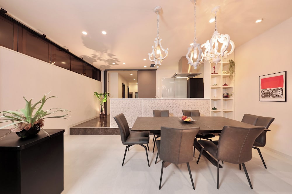 ラグジュアリー スイート 禁煙 客室3 | 南船場クリスタルプラザ