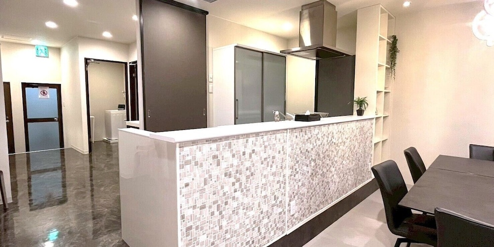 ラグジュアリー スイート 禁煙 専用キッチン0 | 南船場クリスタルプラザ