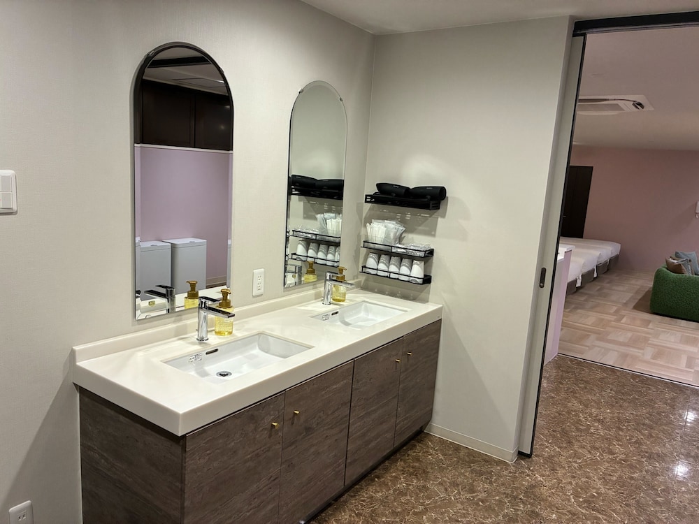 ベーシック スイート 禁煙 客室1 | 南船場クリスタルプラザ