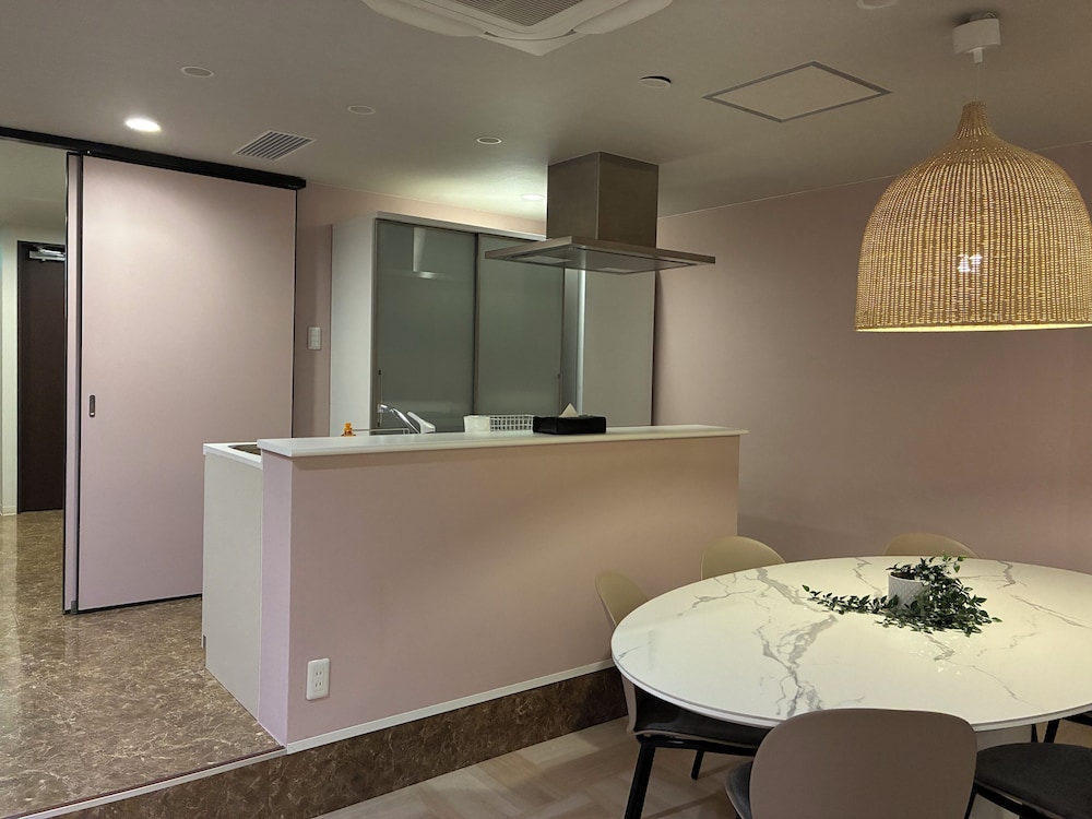 ベーシック スイート 禁煙 専用キッチン0 | 南船場クリスタルプラザ