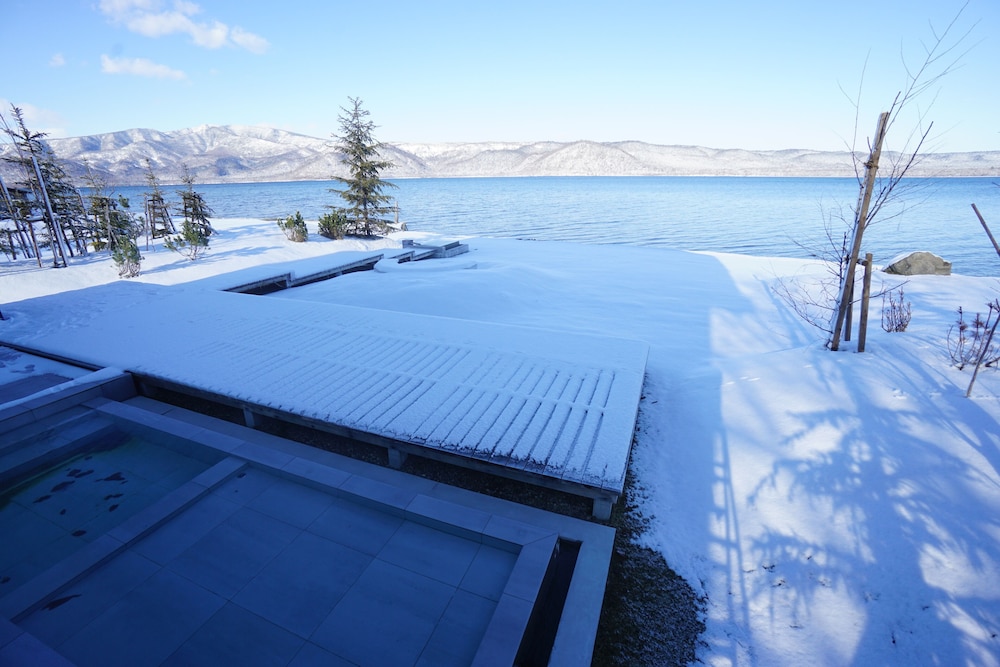 ラグジュアリー ヴィラ レイクサイド テラス / パティオ6 | Sansui Lakeside Villa