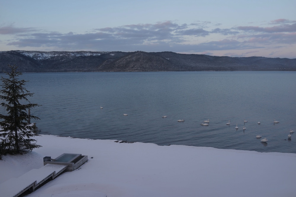 ラグジュアリー ヴィラ レイクサイド テラス / パティオ5 | Sansui Lakeside Villa