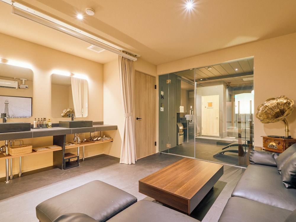 トラディショナル ヴィラ リビング エリア3 | 今昔荘 大阪 通天閣 - 蒸風呂邸