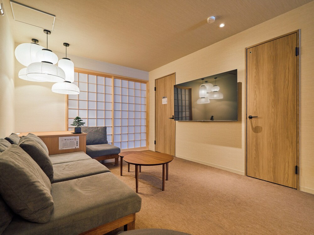 トラディショナル ヴィラ リビング エリア12 | 今昔荘 大阪 通天閣 - 蒸風呂邸