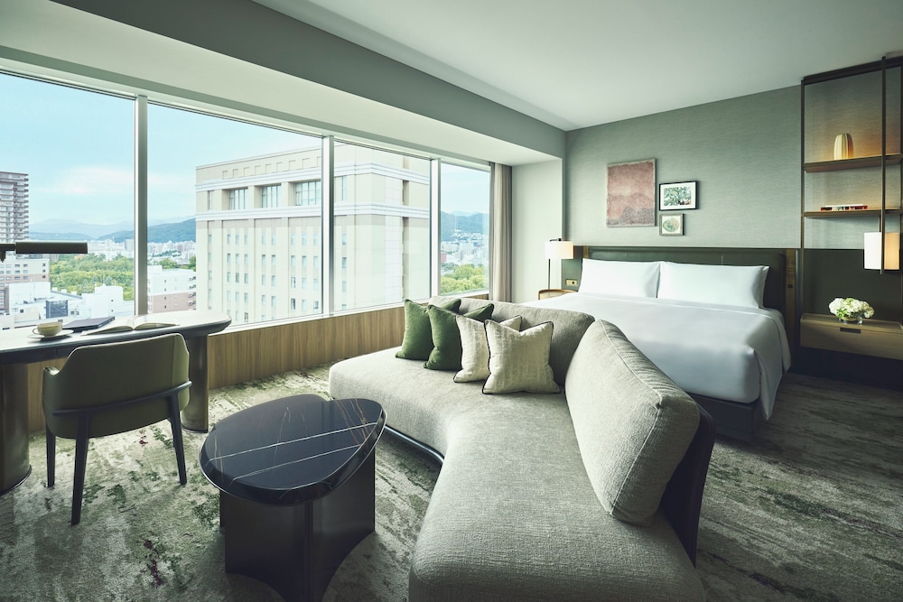 プレミアム ルーム キングベッド 1 台 クラブラウンジ利用可 客室2 | インターコンチネンタル札幌 by IHG