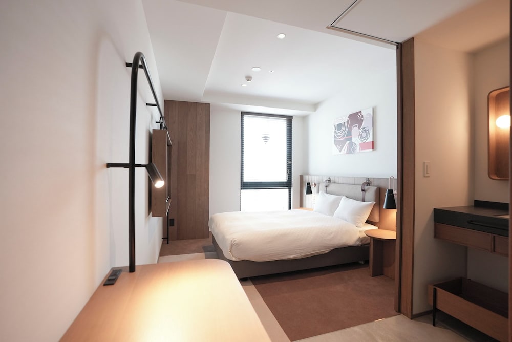 スーペリア ダブルルーム 客室10 | CINQS Hotel (サンクスホテル)