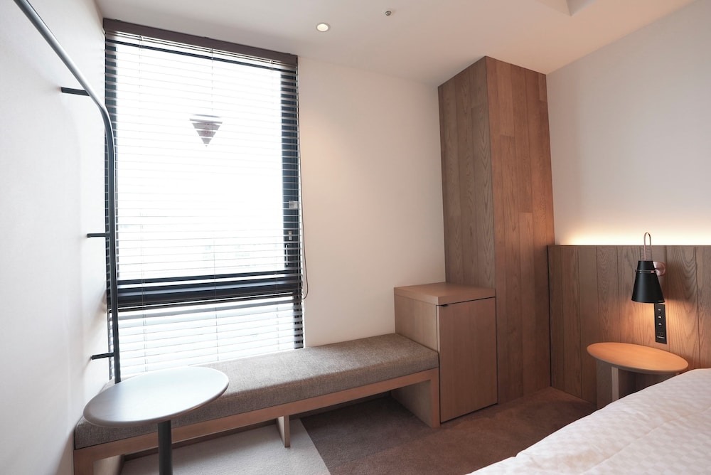 デラックス 4 人部屋 客室9 | CINQS Hotel (サンクスホテル)